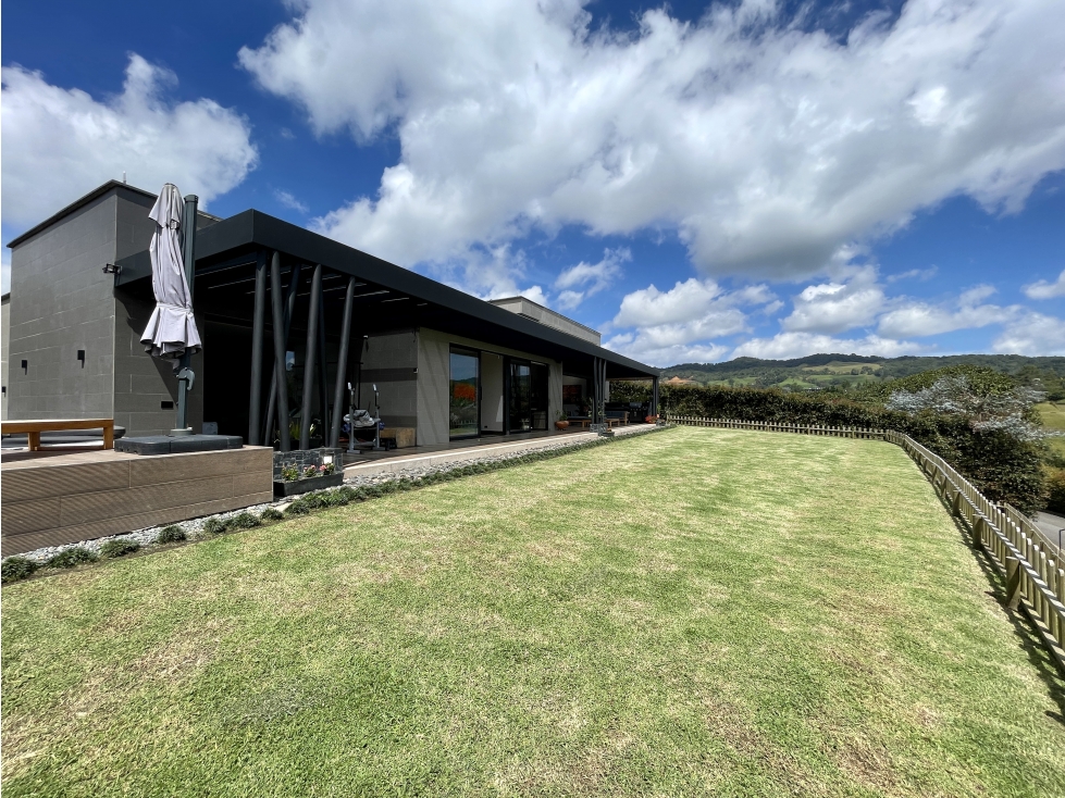 Venta de casa campestre en El Alto de Las Palmas - Envigado — foto 3