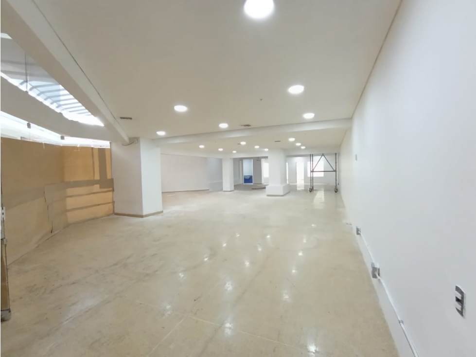 Arriendo de local comercial en centro comercial Unicentro- Medellín — foto 5