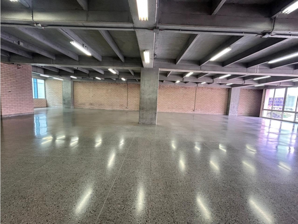 Arriendo de Oficina en Guayabal - Medellín — foto 5