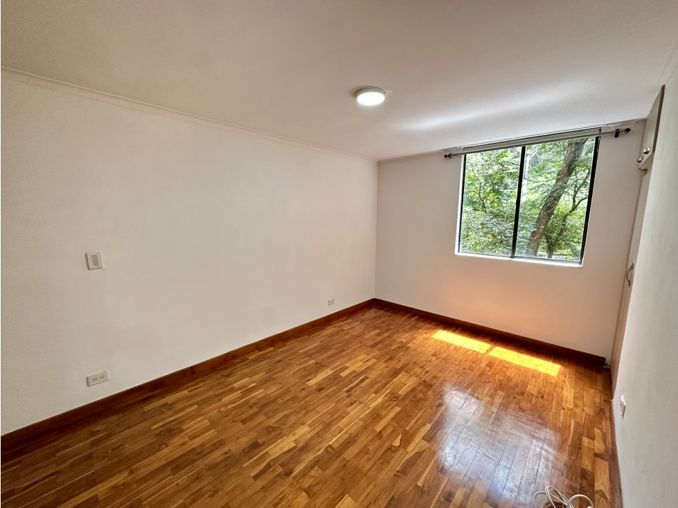 Arriendo Apartamento en el sector Altos del Poblado - Medellín — foto 2