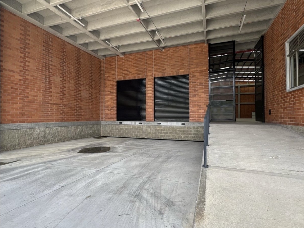 Arriendo de Bodega en Rionegro - Zona Franca - 5