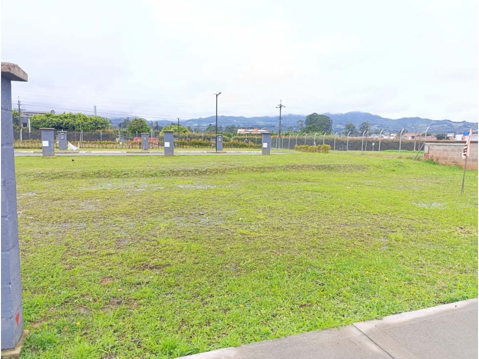 Venta de lote en unidad cerrada La Ceja