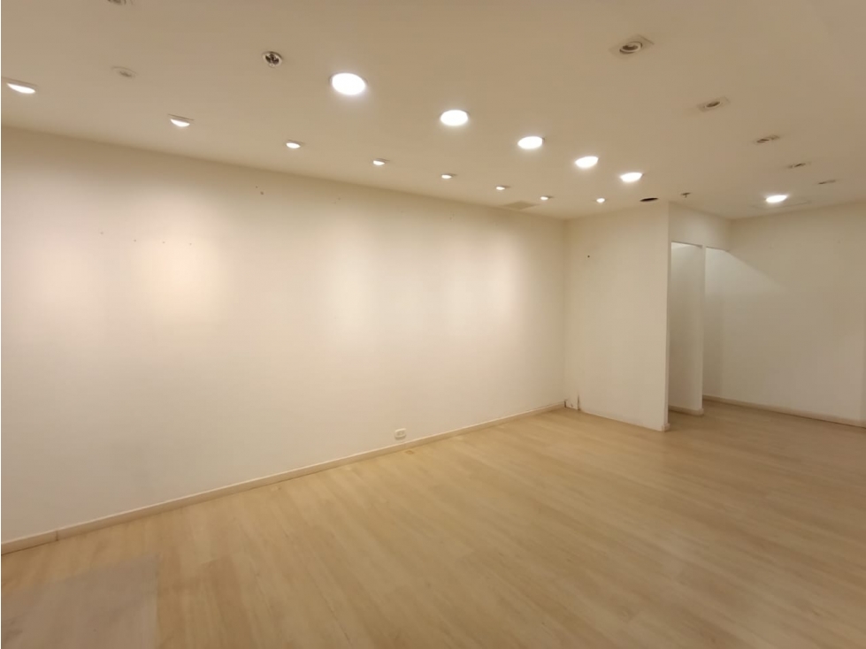 Arriendo de local comercial, centro comercial Unicentro - Medellín — foto 2