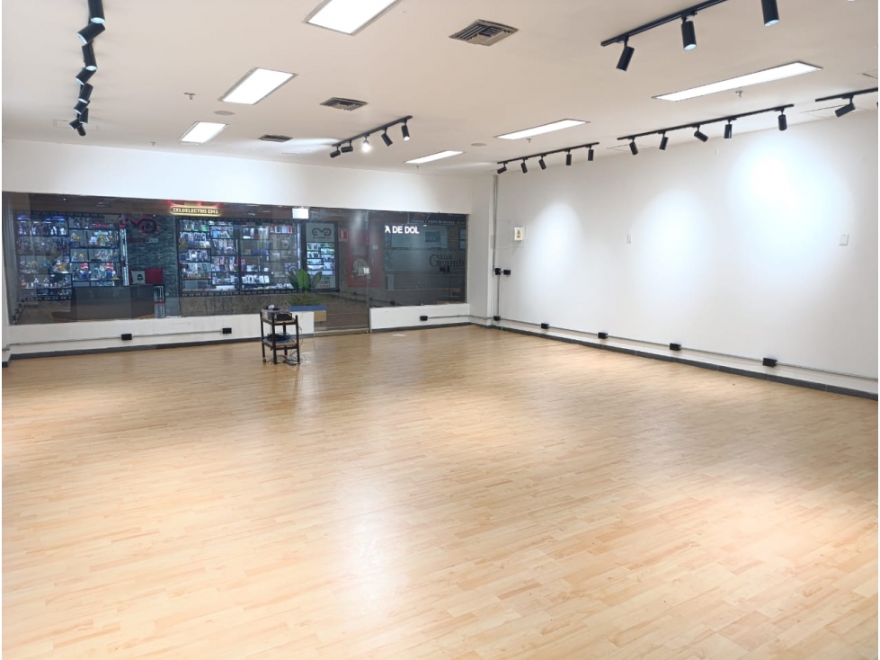 Arriendo de local comercial, centro comercial Unicentro - Medellín — foto 2