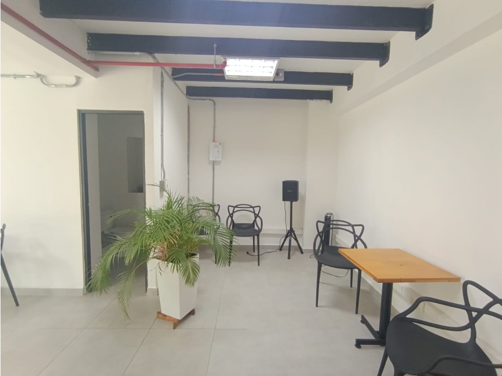 Arriendo local comercial en Ciudad Del Rio