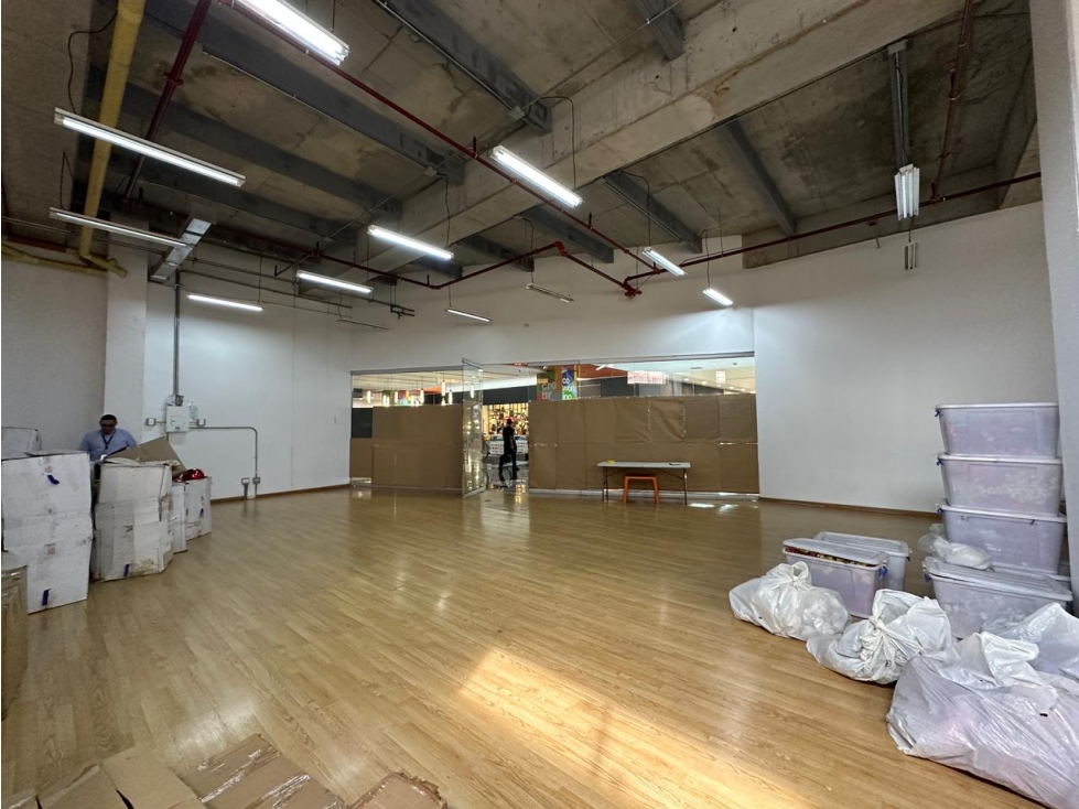 Arriendo local comercial Sector Sevilla -Medellín