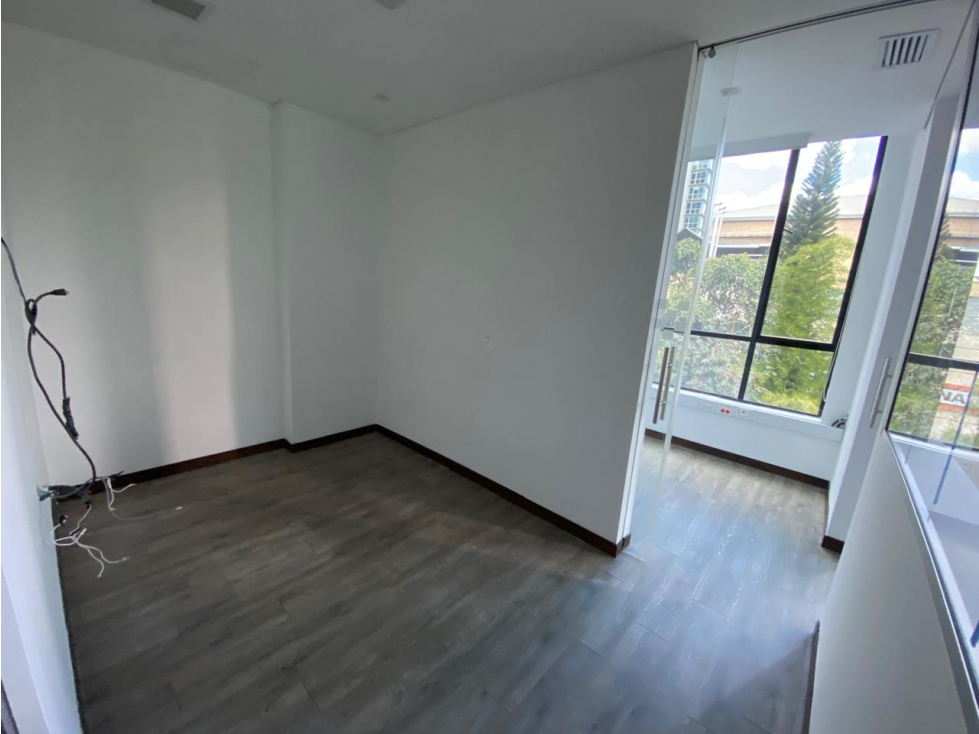 Arriendo de oficina en Medellín - sector Oviedo — foto 4