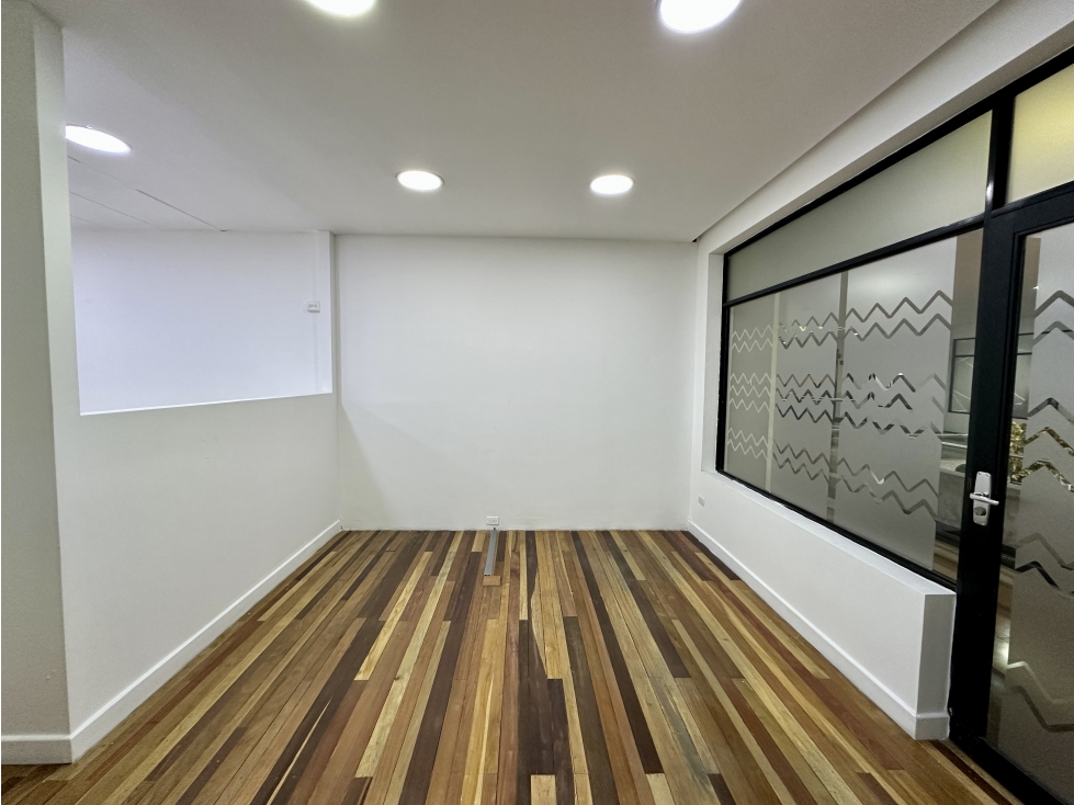 Arriendo oficina en Medellín - sector Oviedo — foto 2