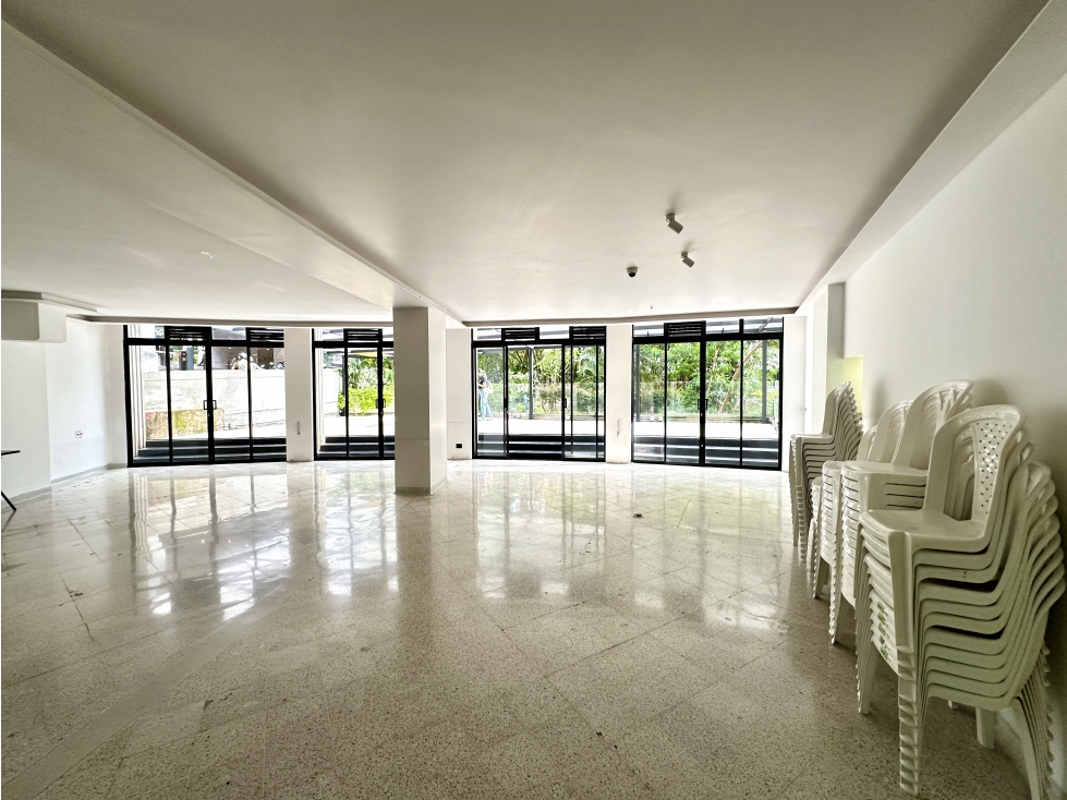 Arriendo Local Comercial en Medellín - sector Oviedo — foto 2