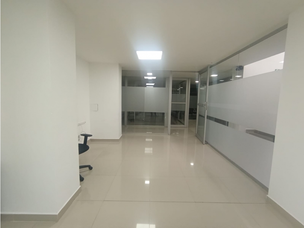 Arriendo de oficina en Medellin, sector Estadio — foto 3
