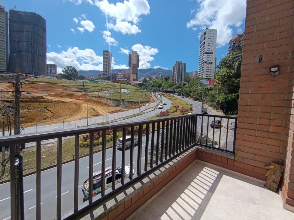 Arriendo apartamento en el Poblado, Sector de El Castillo