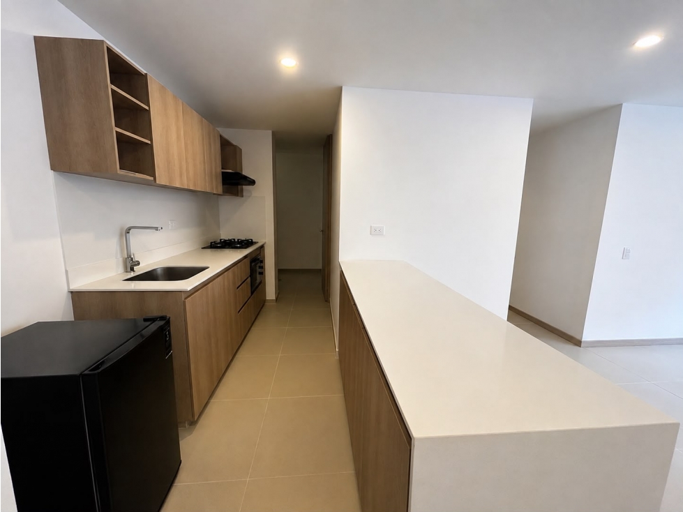 Arriendo de apartamento en el Poblado, sector Ciudad del Río. — foto 3