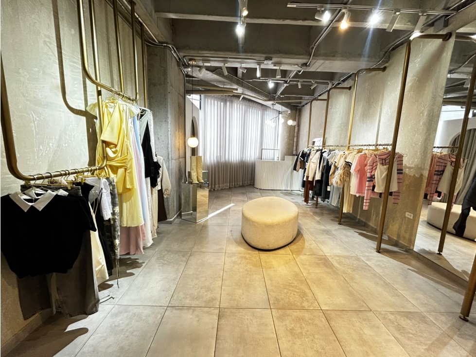 Arriendo de Local comercial, Mall distrito Avignon - Envigado — foto 2