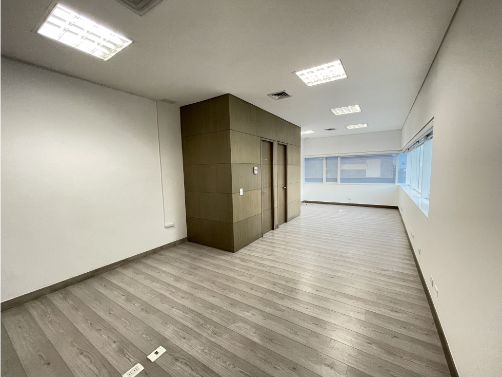 Venta de Oficina en Ciudad Del Río - Medellín — foto 5
