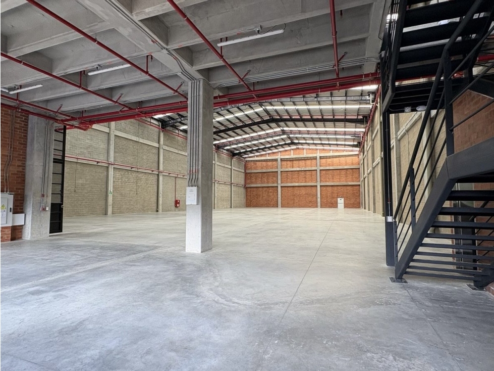 Arriendo de Bodega en Rionegro - Zona Franca - 6