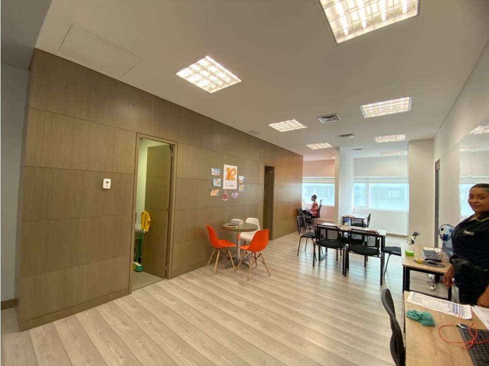 Arriendo de Oficina en Ciudad Del Río - Medellín - 1