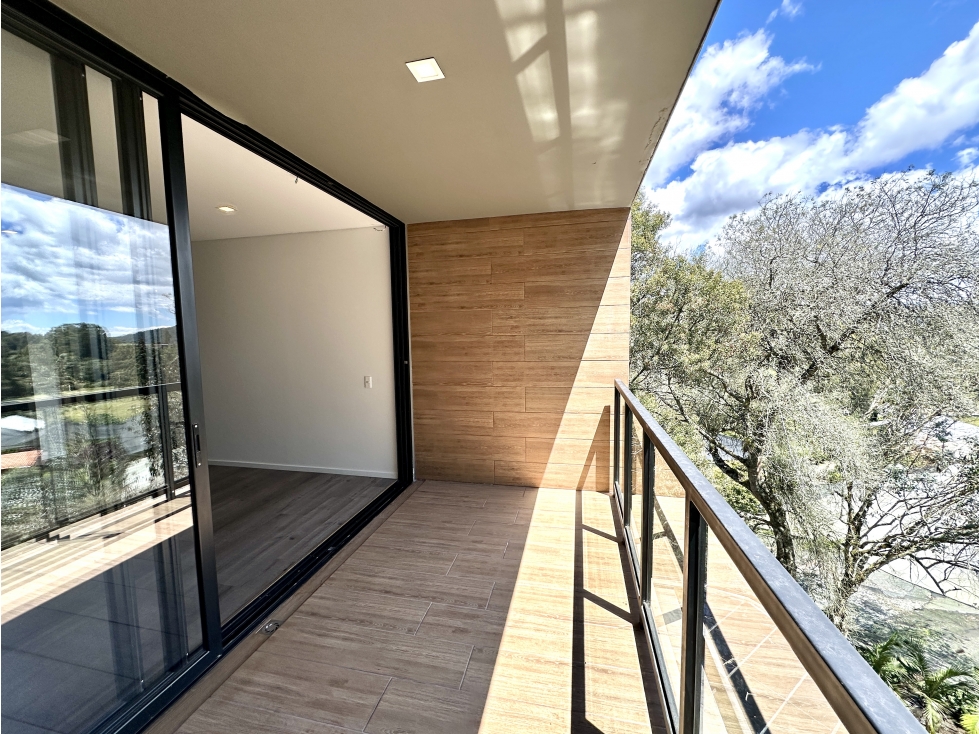 Arriendo de Apartamento en Alto de las Palmas — foto 2