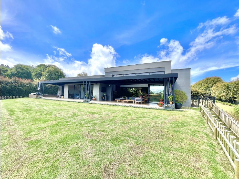 Venta de casa campestre en El Alto de Las Palmas - Envigado — foto 2