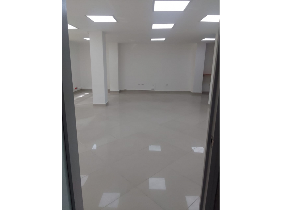 Arriendo de oficina en Medellin, sector Estadio — foto 6