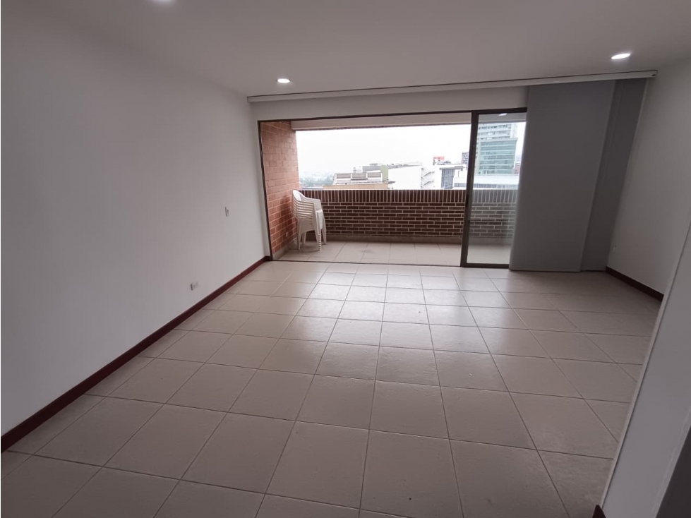 Arriendo apartamento en el Poblado, sector Oviedo. — foto 3