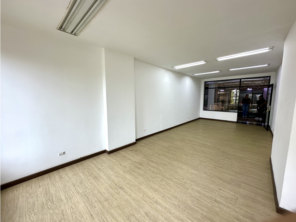 Arriendo de oficina en Medellín - sector Milla de Oro — foto 3
