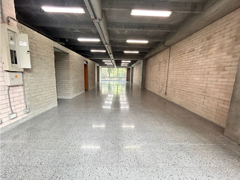 Arriendo de Oficina en Guayabal - Medellín — foto 4