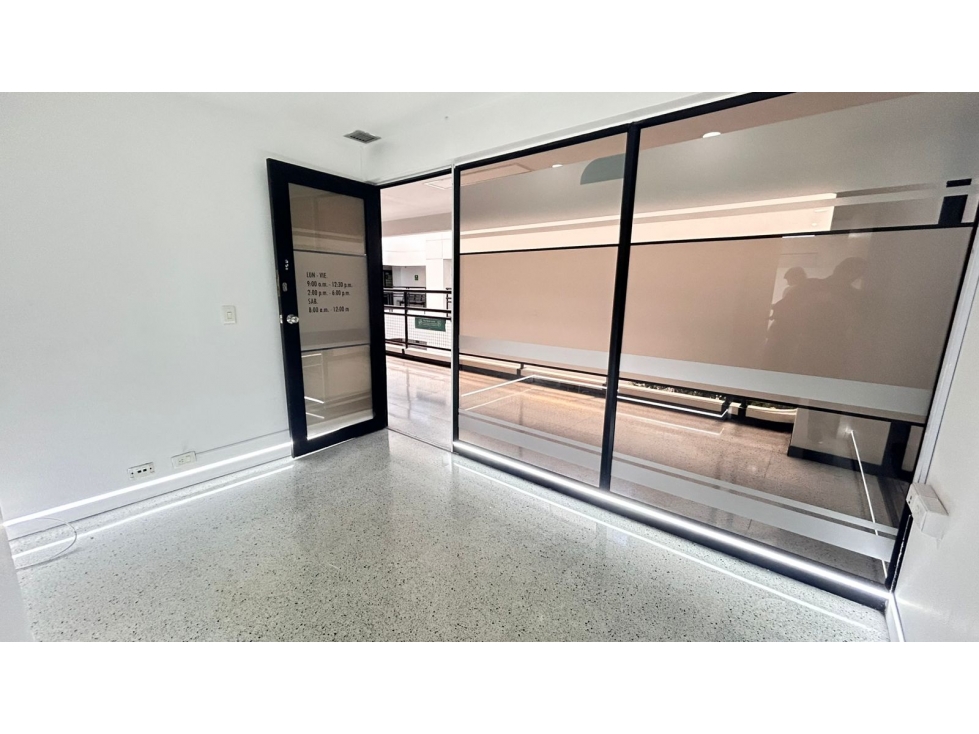 Arriendo de consultorio en Medellín, sector Las Vegas