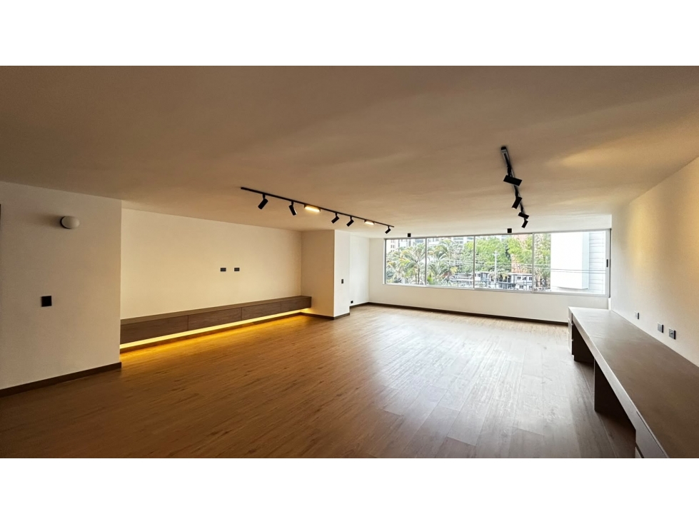 Arriendo apartamento en el Poblado, sector Milla de Oro — foto 2