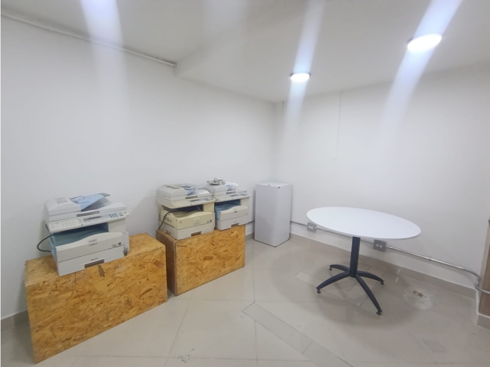 Arriendo de oficina en Medellin, sector Estadio — foto 3