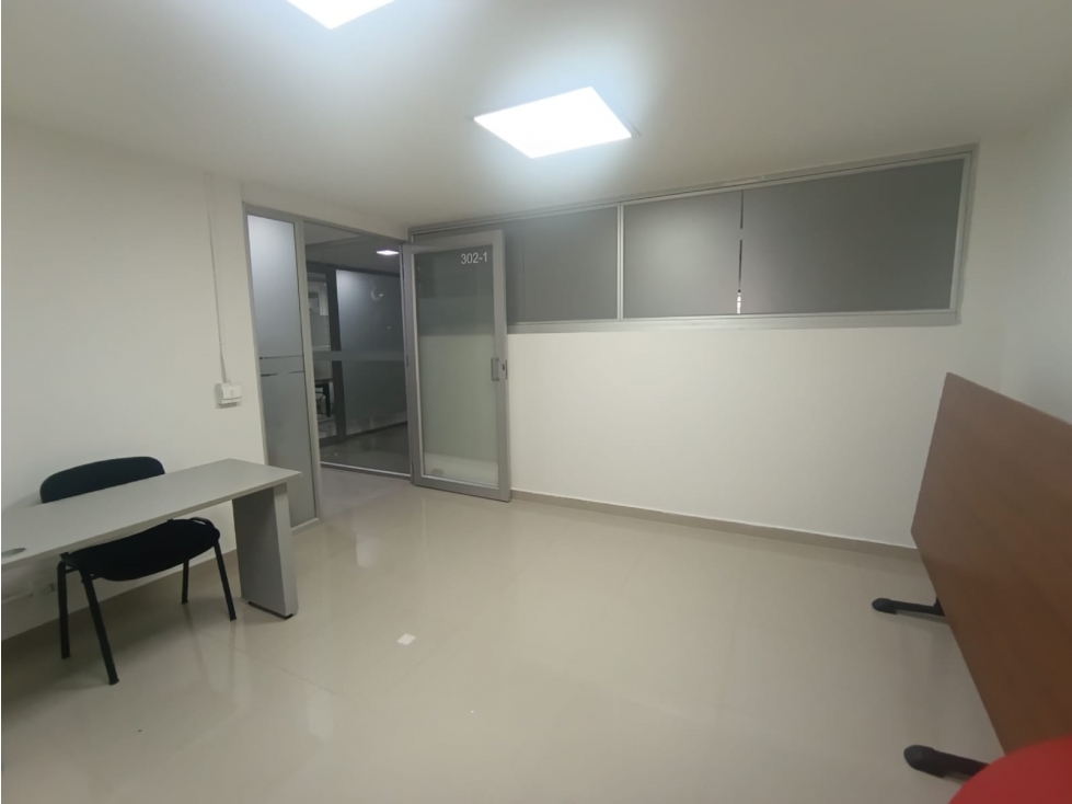 Arriendo de oficina en Medellin, sector Estadio — foto 3