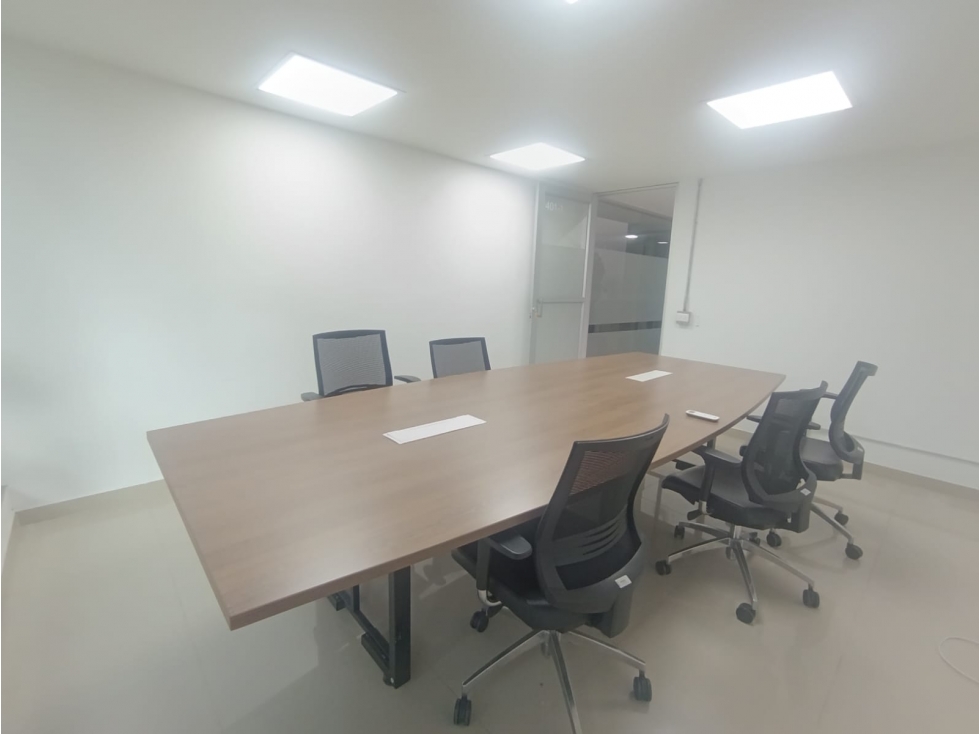 Arriendo de oficina en Medellin, sector Estadio — foto 3
