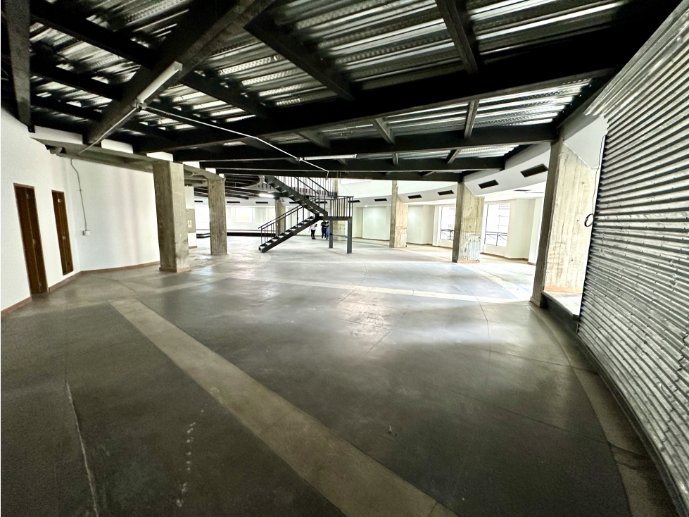 Arriendo de Local en Medellín, sector Oviedo — foto 2