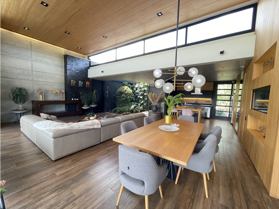 Venta de casa campestre en El Alto de Las Palmas - Envigado