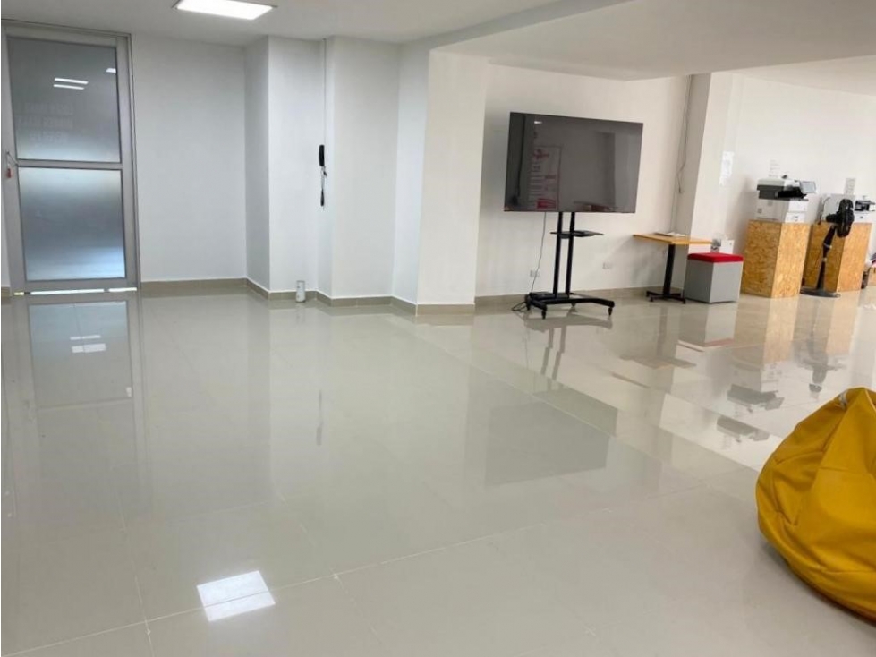 Arriendo de oficina en Medellin, sector Estadio — foto 4