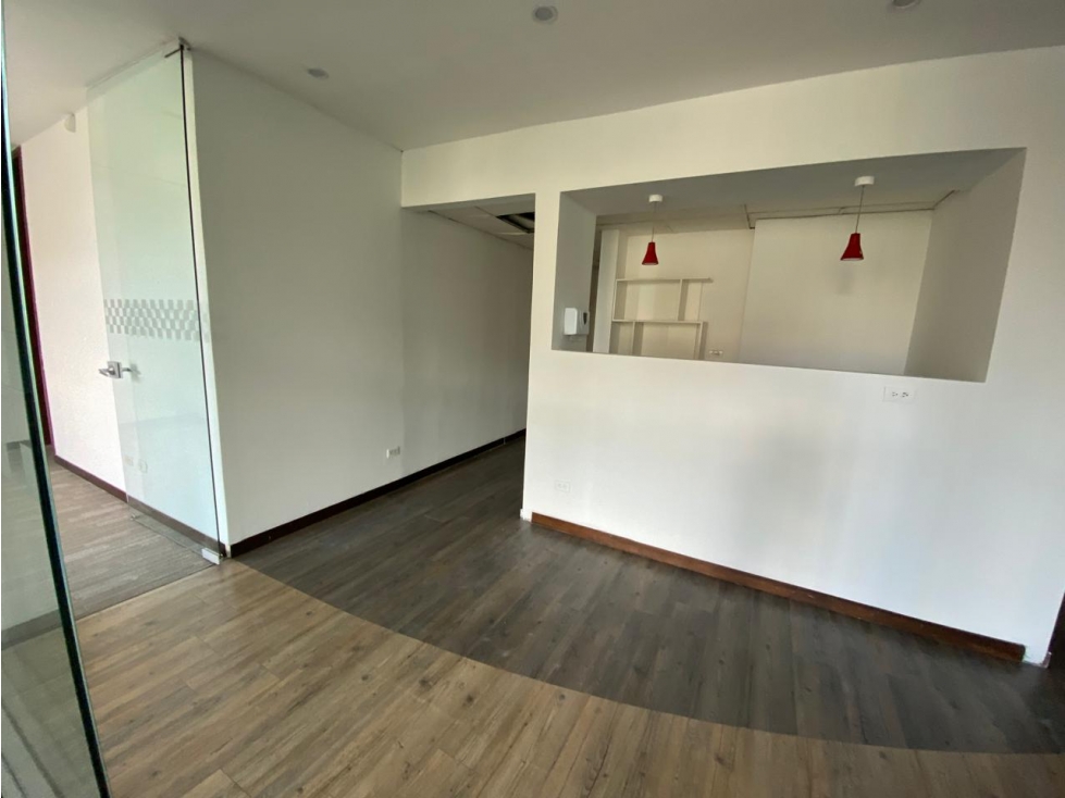 Arriendo de oficina en Medellín - sector Oviedo — foto 5