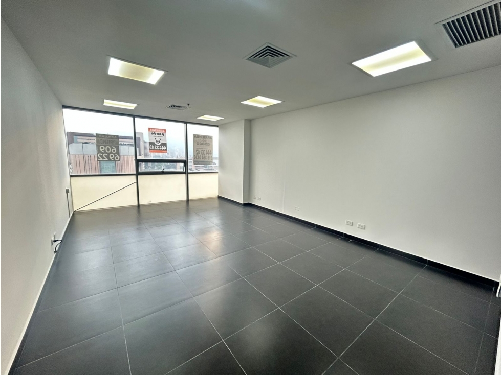 venta de Oficina o Consultorio en Av. Las Vegas - Envigado — foto 4