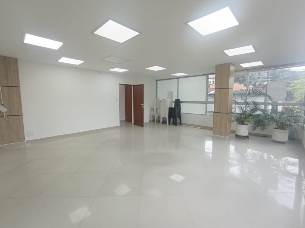 Arriendo de oficina en Medellin, sector Estadio — foto 5