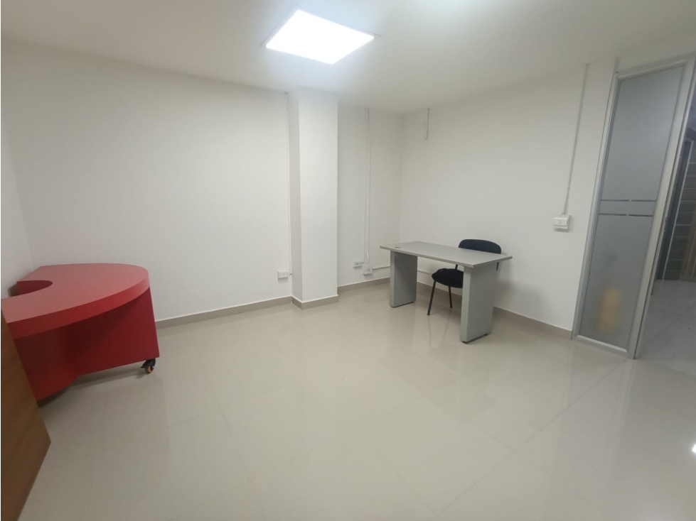 Arriendo de oficina en Medellin, sector Estadio — foto 4