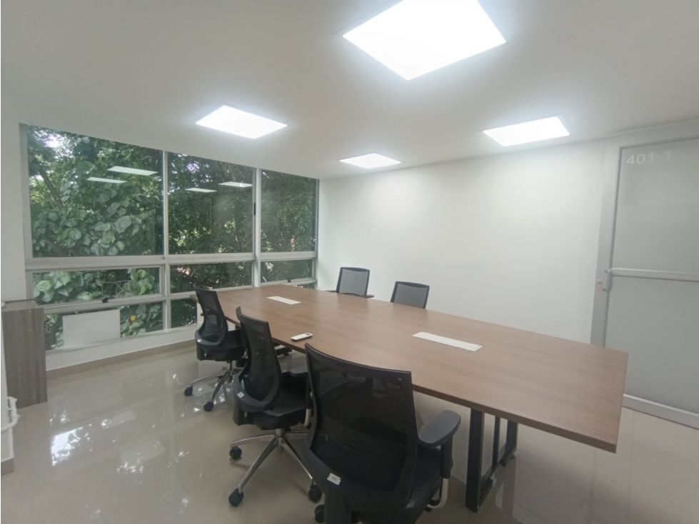 Arriendo de oficina en Medellin, sector Estadio — foto 4