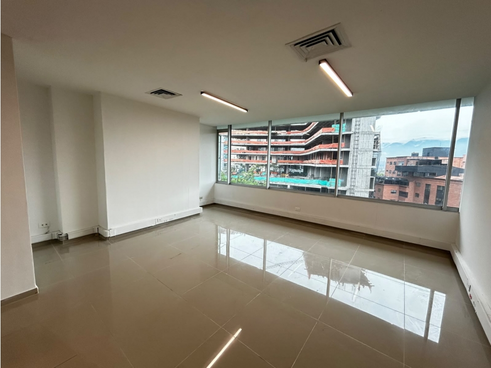 Arriendo de Oficina en Oviedo - Medellín — foto 4