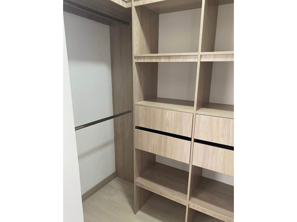 Venta de Apartamento en Sabaneta - Alto Las Flores — foto 4