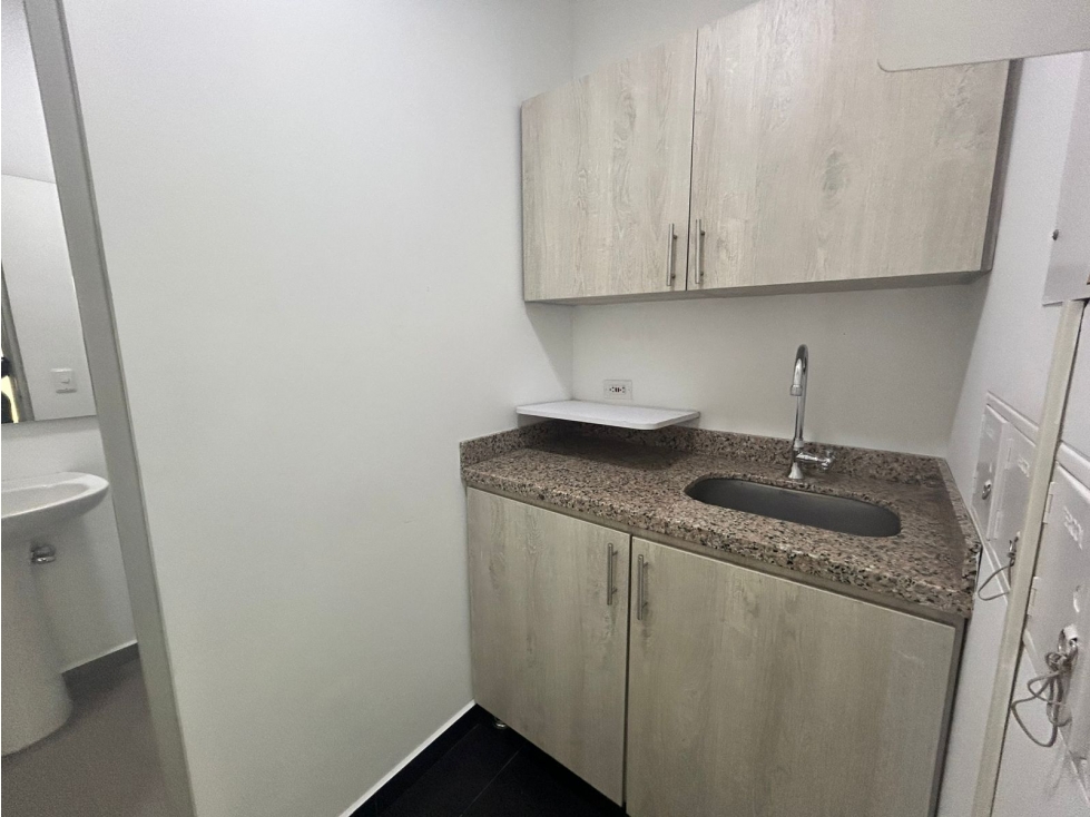 venta de Oficina o Consultorio en Av. Las Vegas - Envigado — foto 5