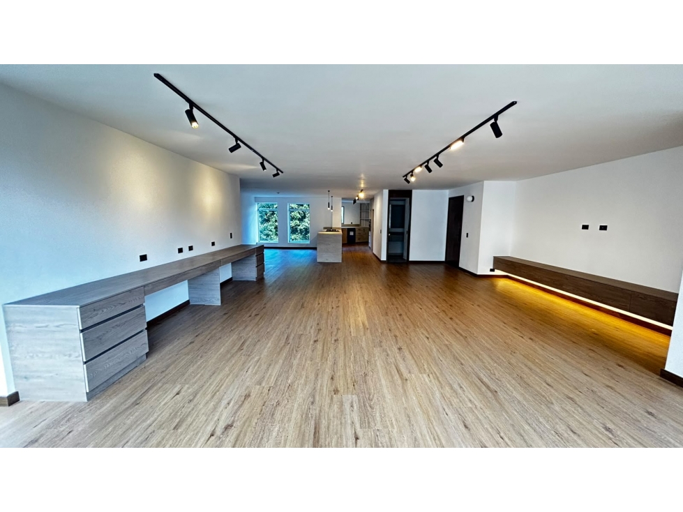 Arriendo apartamento en el Poblado, sector Milla de Oro
