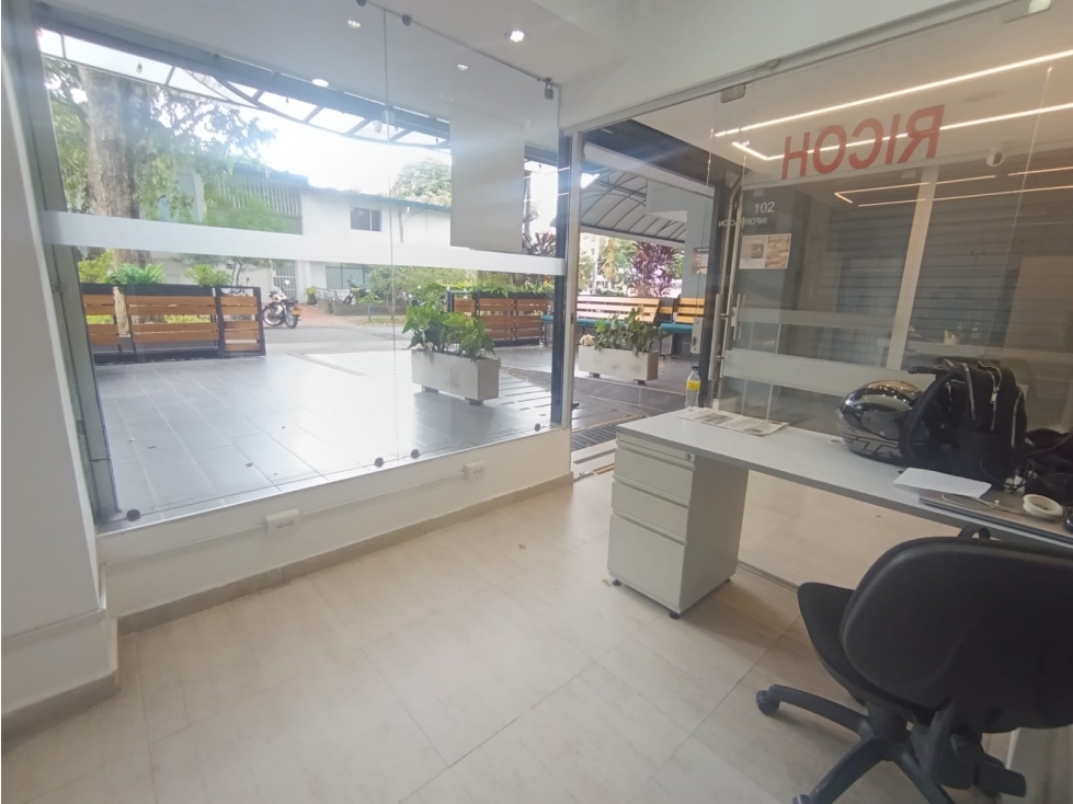 Arriendo Oficina o Local comercial en Medellin, sector Estadio