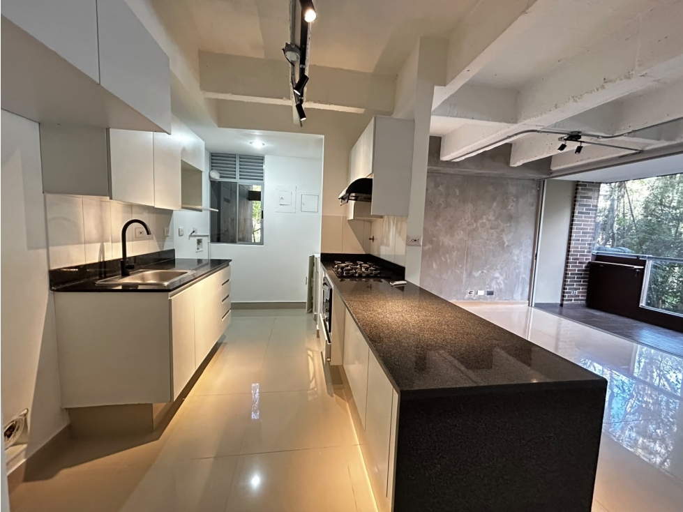 Arriendo de apartamento en el Poblado, sector Los Balsos — foto 5