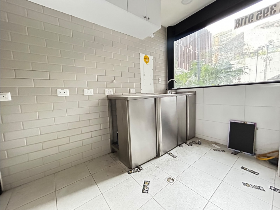 Arriendo Burbuja comercial sector Ciudad del Rio - Medellin — foto 5