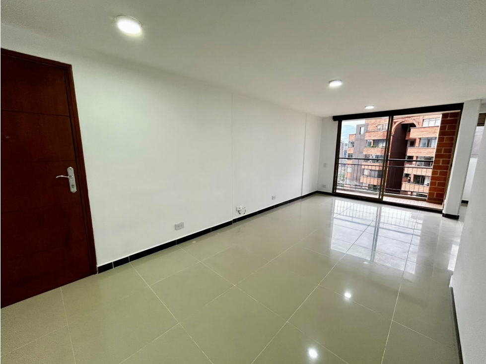 Arriendo de Apartamento en el Poblado, Sector Castropol — foto 3