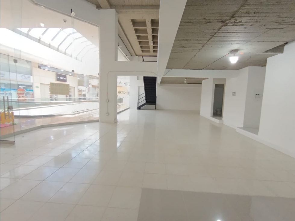 Arriendo de local comercial, centro comercial Unicentro - Medellín — foto 2