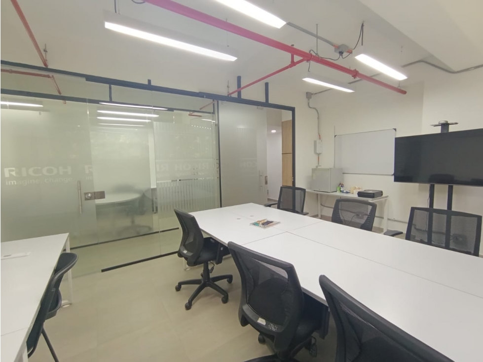Arriendo de oficina o local comercial en Ciudad Del Rio — foto 6