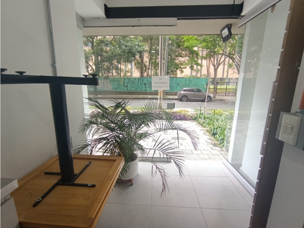 Arriendo local comercial en Ciudad Del Rio — foto 6